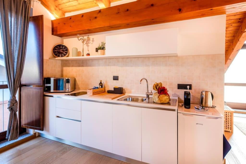 Charming 2.5Room Flat In Center Of Monforte D'Alba Luaran gambar