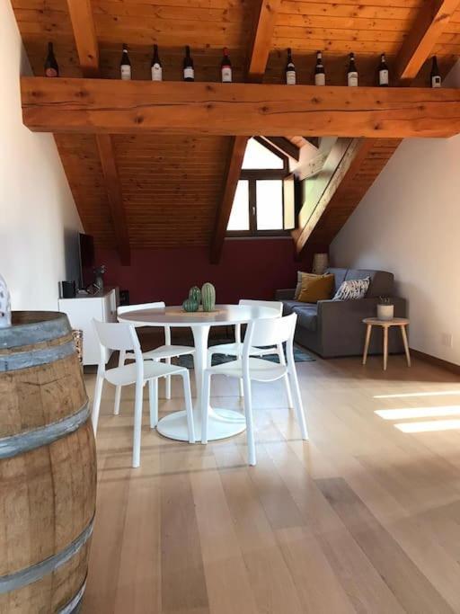 Charming 2.5Room Flat In Center Of Monforte D'Alba Luaran gambar